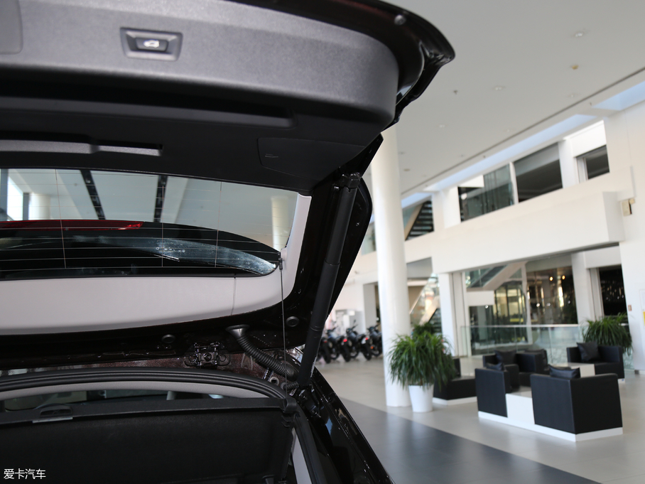 2019RX1 sDrive 20Li I