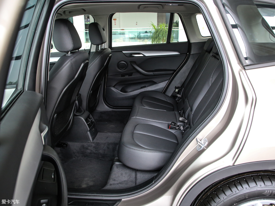 2019RX1 sDrive 18Li r