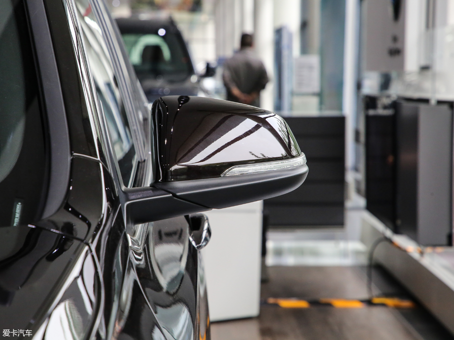 2019RX1 sDrive 18Li 