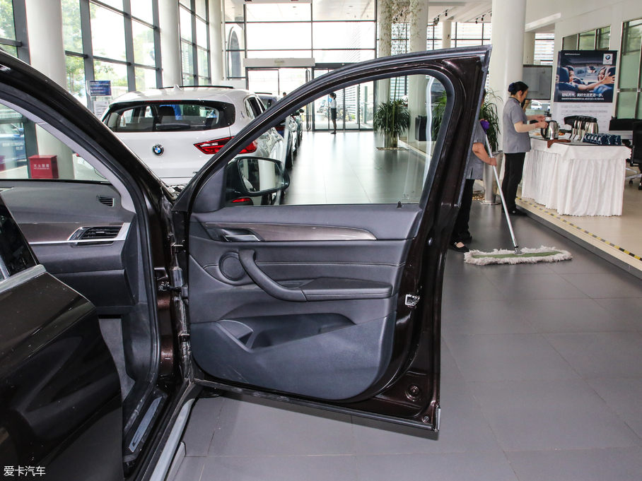 2019RX1 sDrive 18Li 