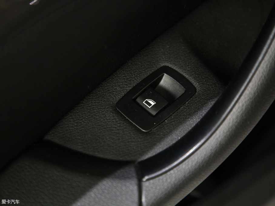 2019RX1 sDrive 18Li 