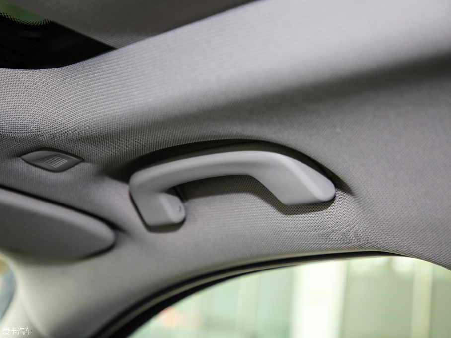 2019RX1 sDrive 18Li 