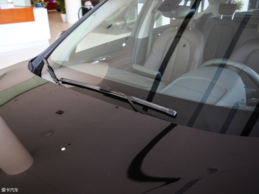 2019RX1 sDrive 18Li r