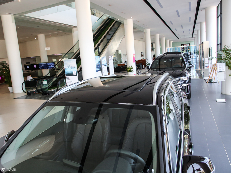 2019RX1 sDrive 18Li r