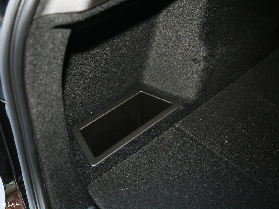 2019RX1 sDrive 18Li r(sh)