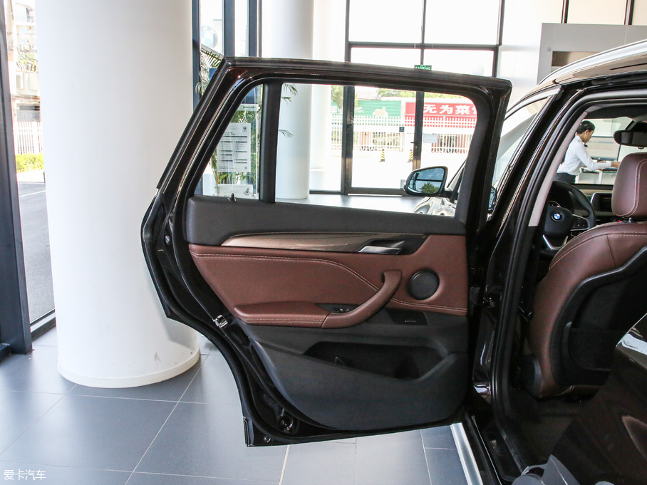 2019RX1 sDrive 18Li r