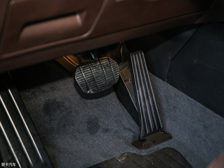 2019RX1 sDrive 18Li r