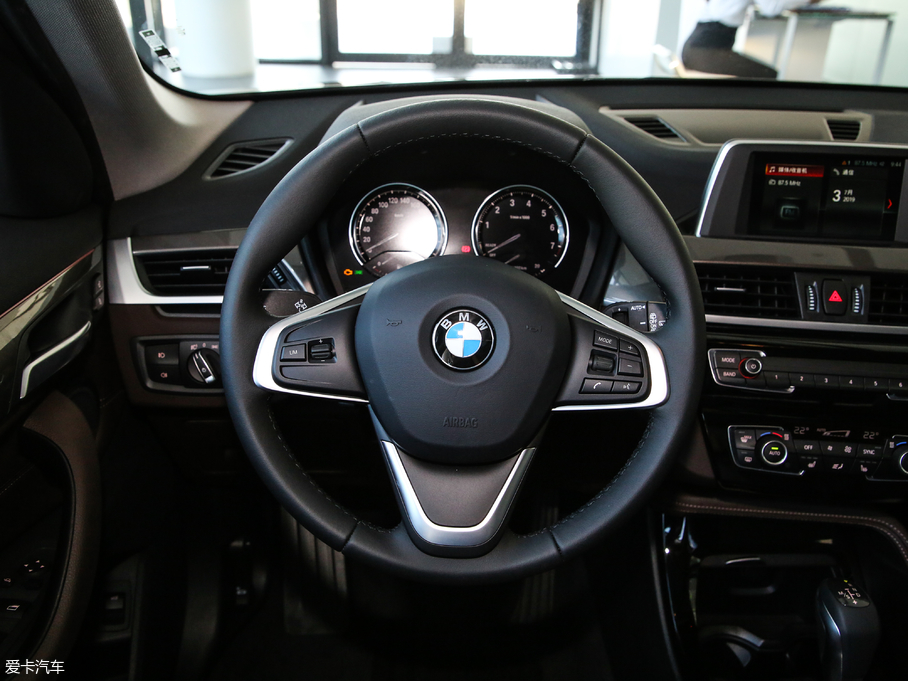 2019RX1 sDrive 18Li r