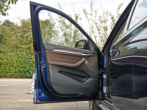 2019xDrive 20Li  {λ܇T