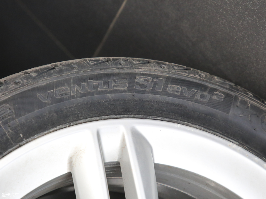 2019R1ϵ 118i M\b