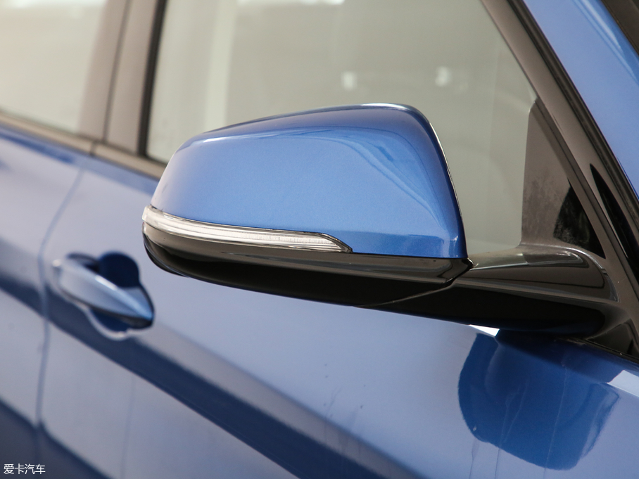 2019R1ϵ 118i M\b