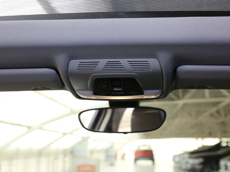 2019R1ϵ 120i IM\b