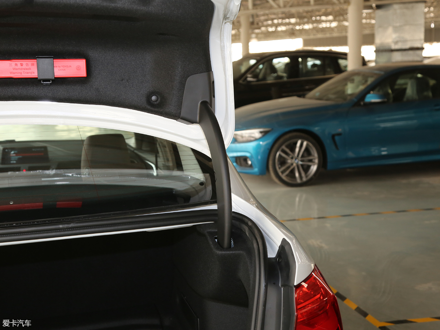 2019R1ϵ 120i IM\b