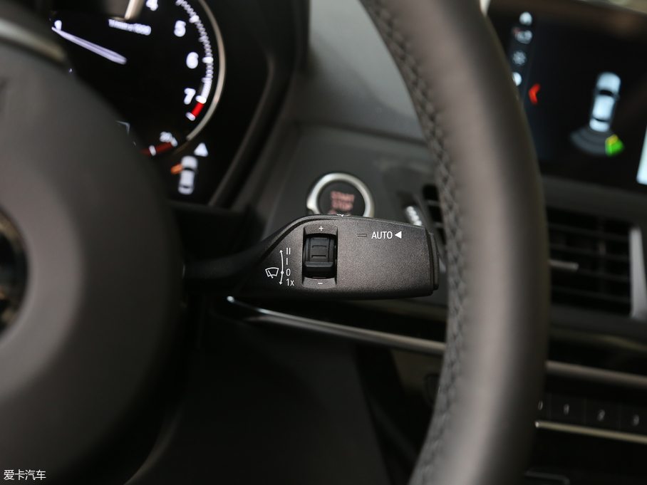 2019R1ϵ 120i IM\b