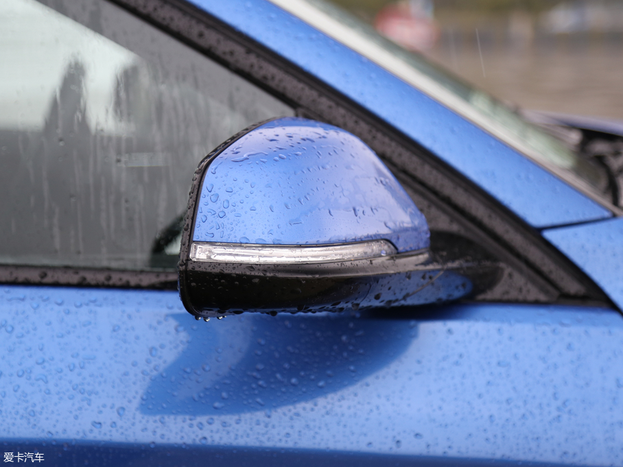 2019R1ϵ 118i M\b