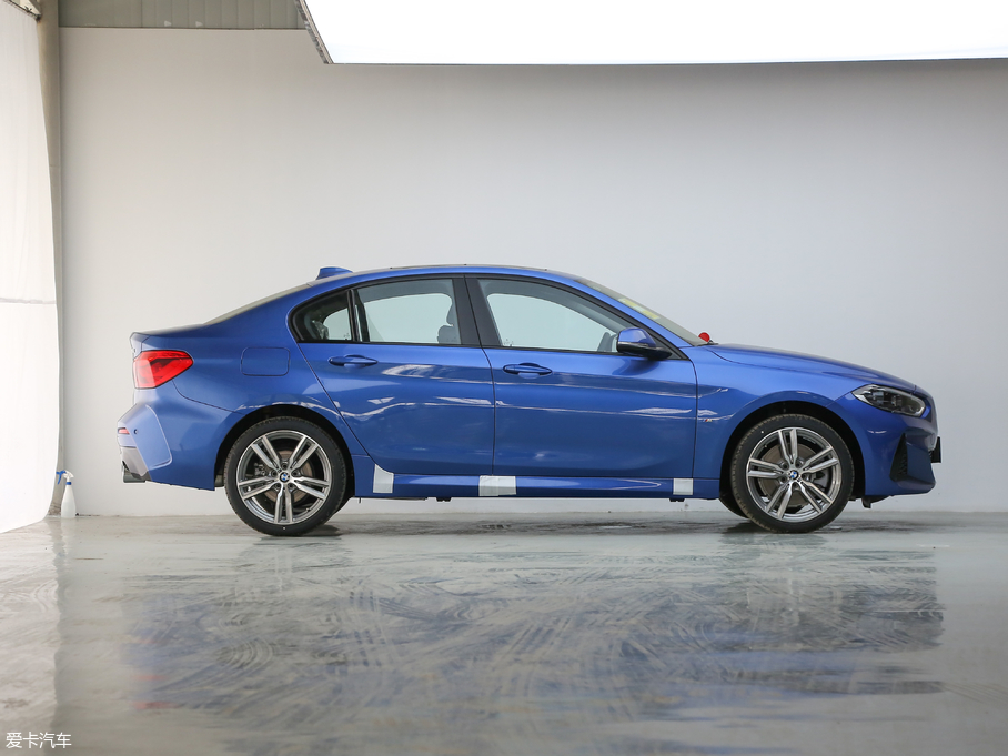 2019R1ϵ 120i IM\b