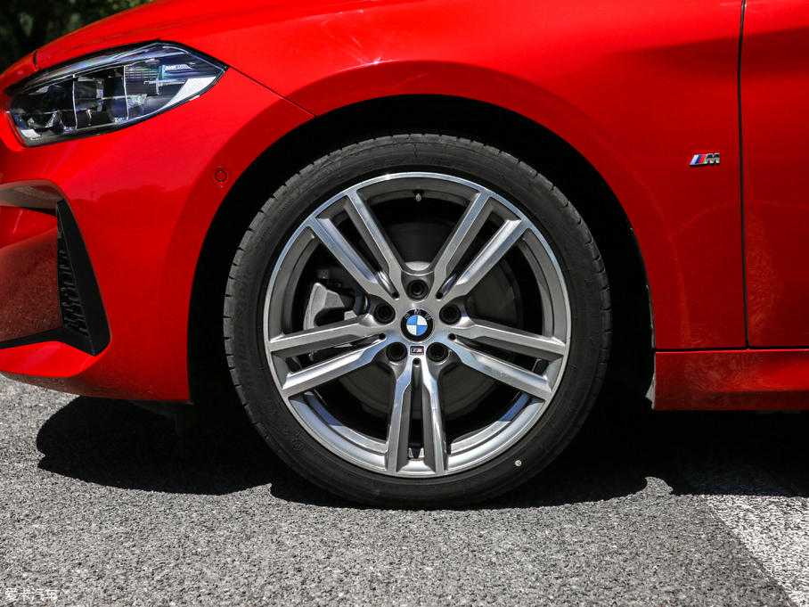 2019R1ϵ 120i M\b