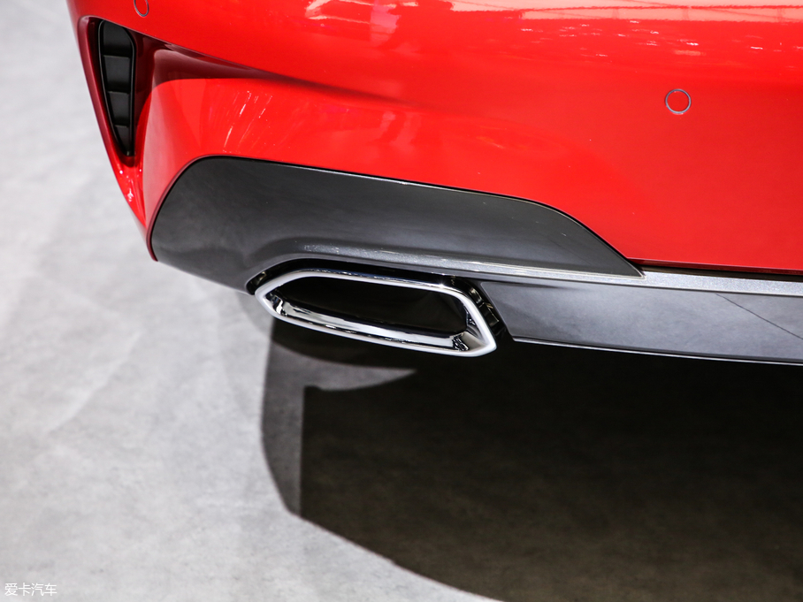 2020R3ϵ 325Li M\b