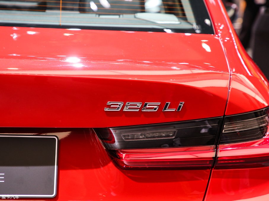 2020R3ϵ 325Li M\b