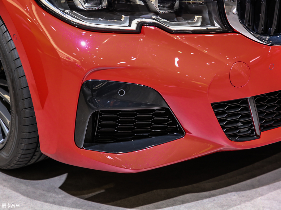 2020R3ϵ 325Li M\(yn)(dng)b