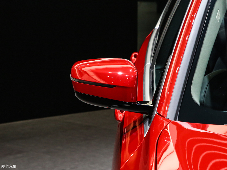 2020R3ϵ 325Li M\(yn)(dng)b