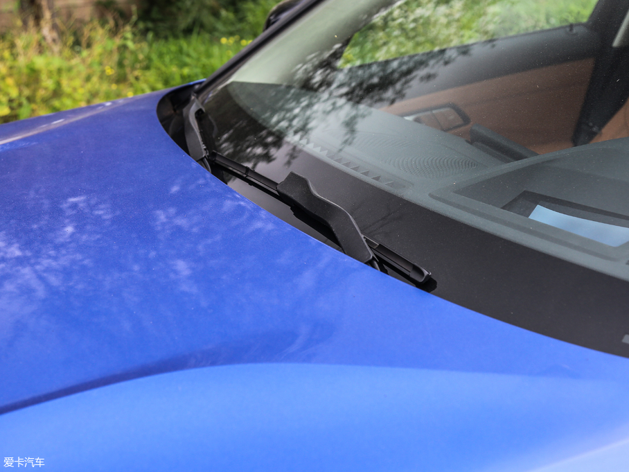 2020R3ϵ 325Li M\ҹb