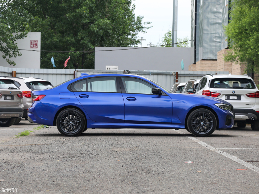 2020R3ϵ 325Li M\ҹb