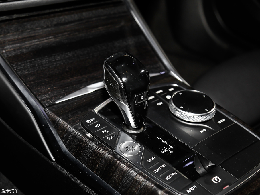 2020R3ϵ 325Li M\b