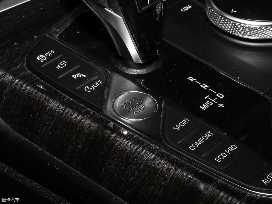 2020R3ϵ 325Li M\b