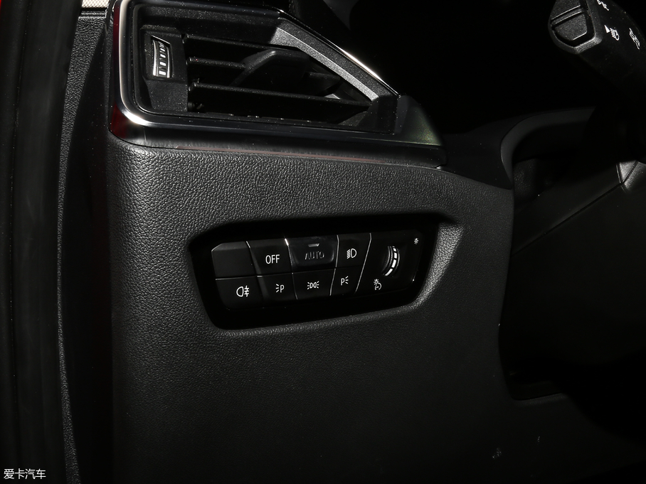 2020R3ϵ 325Li M\b