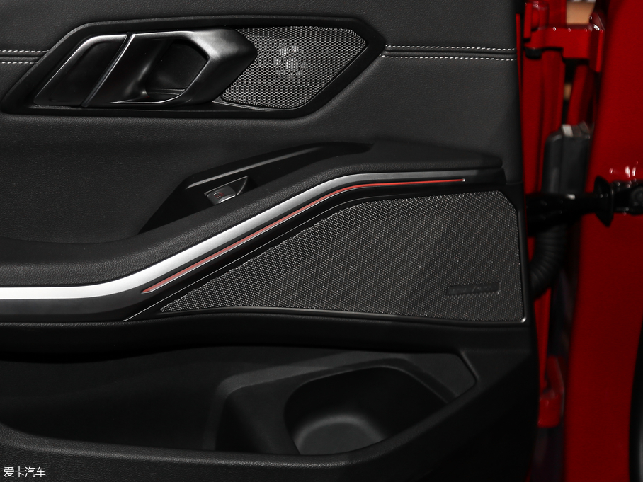 2020R3ϵ 325Li M\b