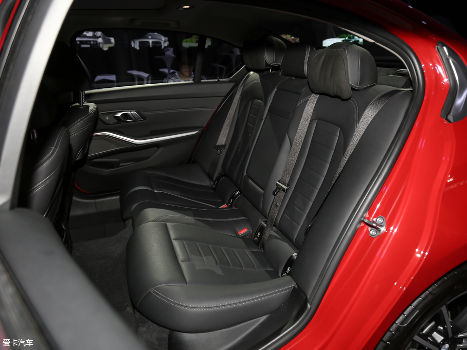 2020R3ϵ 325Li M\b