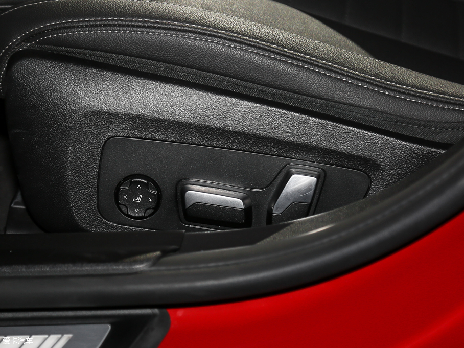 2020R3ϵ 325Li M\b