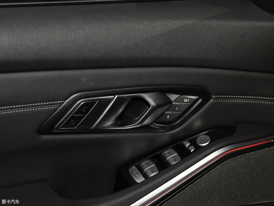 2020R3ϵ 325Li M\b