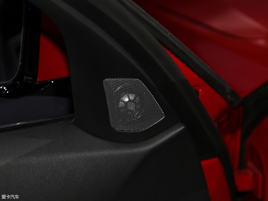 2020R3ϵ 325Li M\b