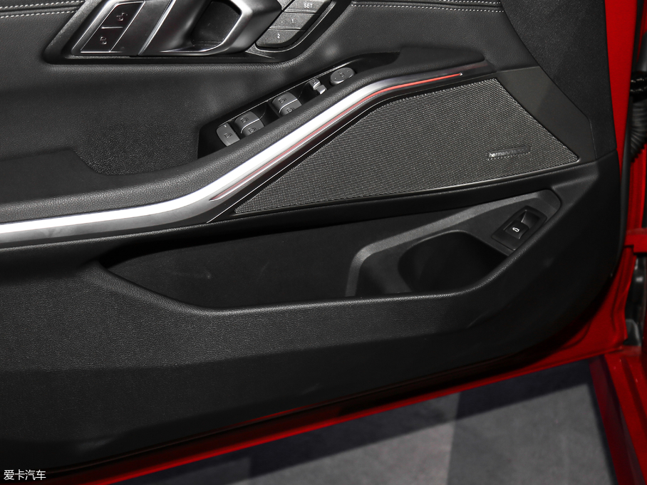 2020R3ϵ 325Li M\b