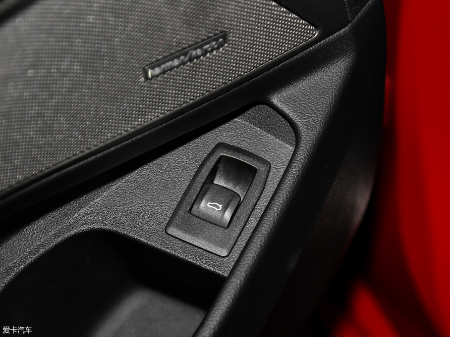 2020R3ϵ 325Li M\b