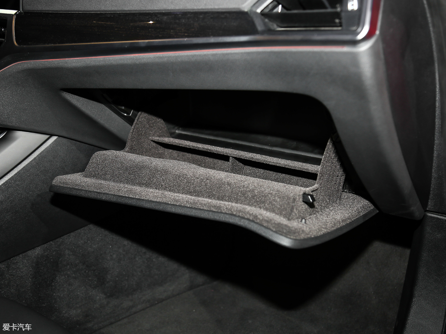 2020R3ϵ 325Li M\b