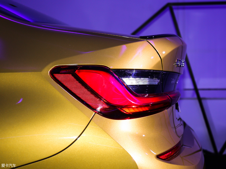 2020R3ϵ 325i M\ҹb