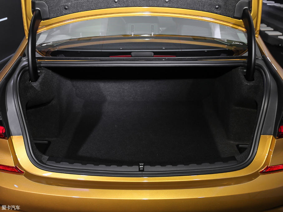 2020R3ϵ 325i M\ҹb