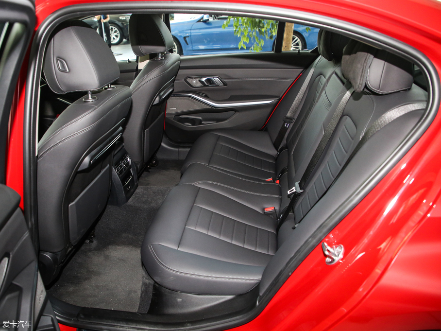 2020R3ϵ 325Li M\(yn)(dng)b