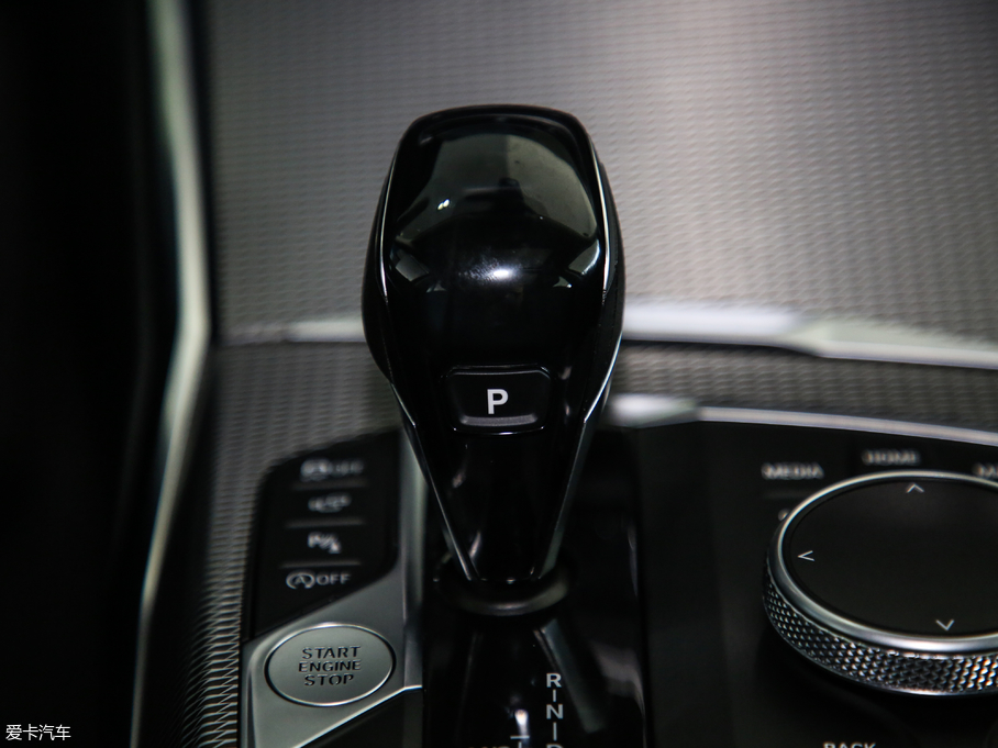 2020R3ϵ 325Li M\b