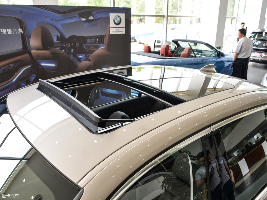 2020R3ϵ 325Li M\b