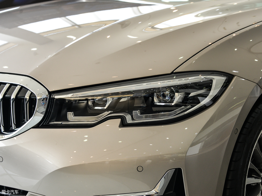 2020R3ϵ 325Li M\b