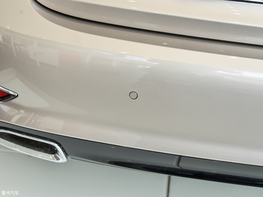 2020R3ϵ 325Li M\b