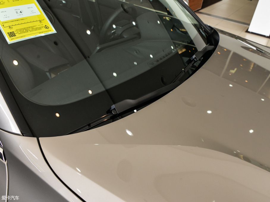 2020R3ϵ 325Li M\b