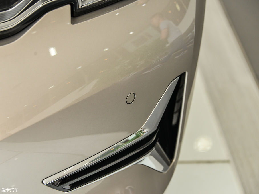 2020R3ϵ 325Li M\(yn)(dng)b