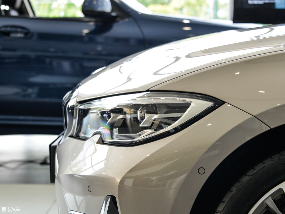 2020R3ϵ 325Li M\(yn)(dng)b