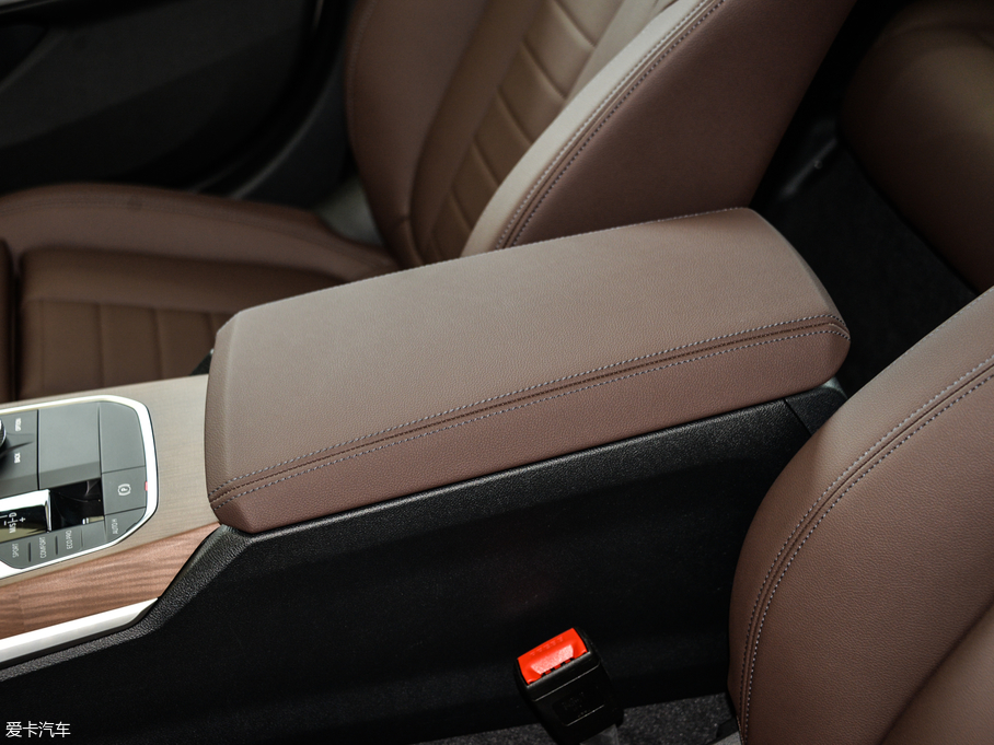 2020R3ϵ 325Li M\b