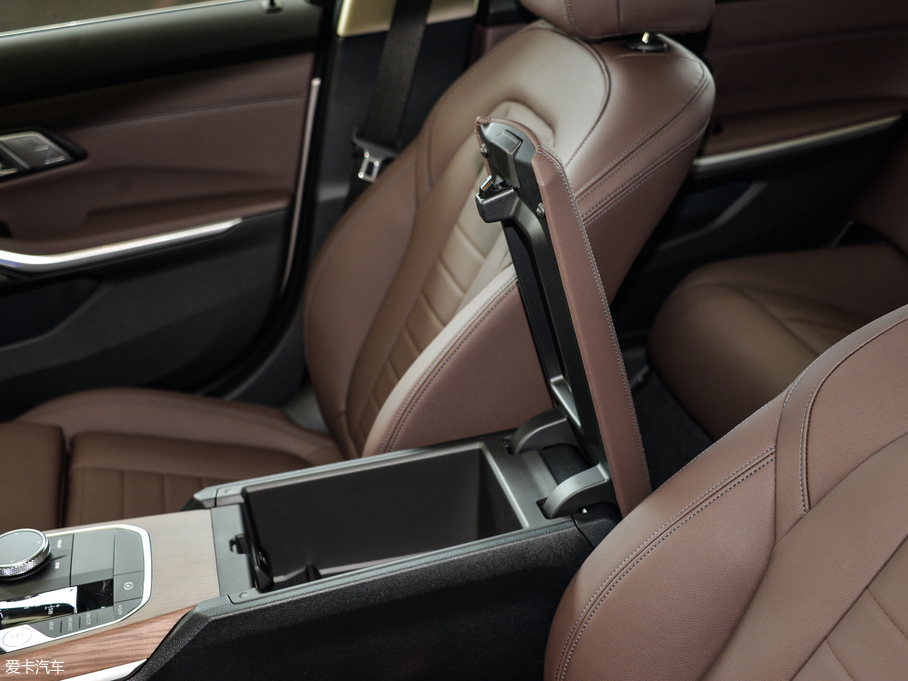 2020R3ϵ 325Li M\b